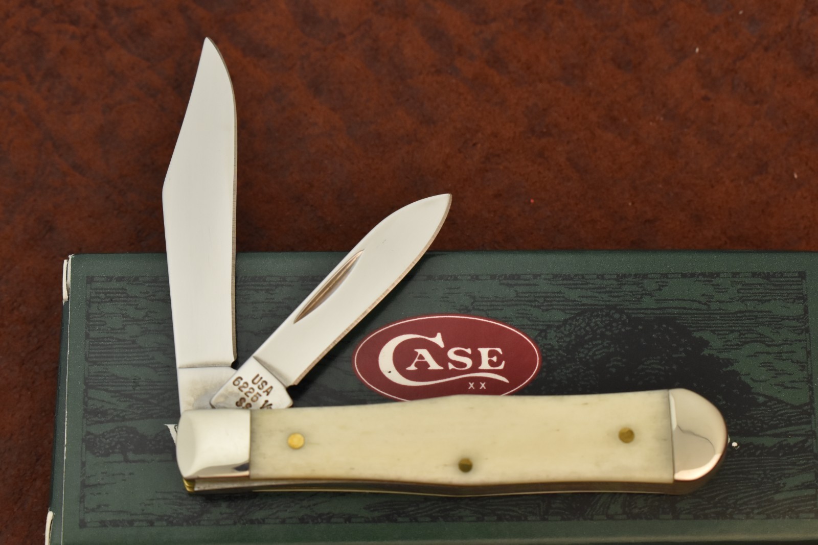 CASE XX USA SMOOTH NATURAL BONE MINI COKE BOTTLE KNIFE 2021 6225 1/2 SS (29579)