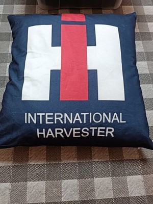 Deko Kissen  mit IHC International Harvester Aufdruck 45 x 45