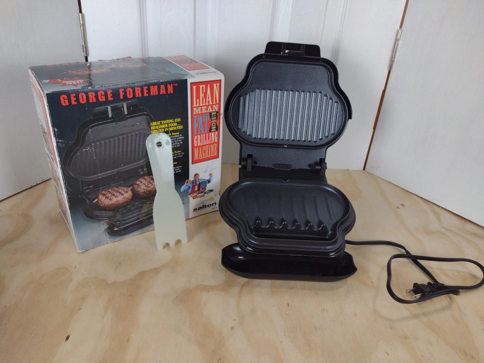 George Foreman Grill Model GR8 BLK 2001 NEW - Open Box - Unused
Opens in a new window or tab