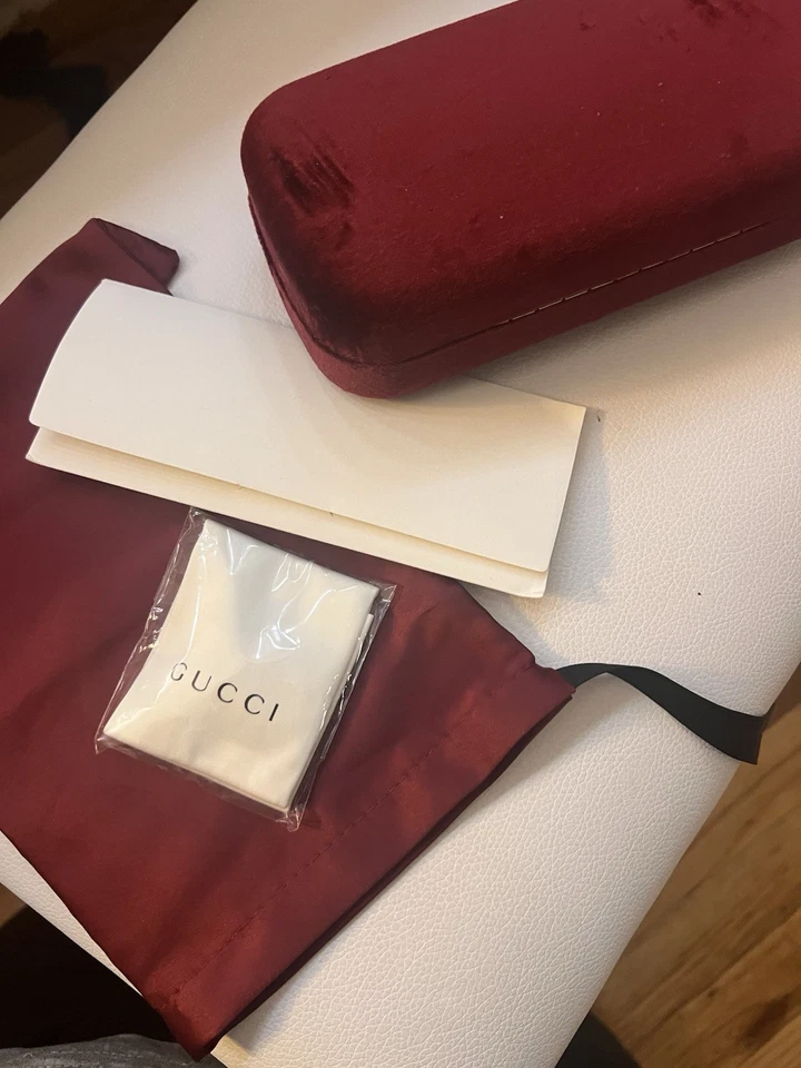 Gucci Grande Estuche Rígido SOLO Anteojos Gafas de sol Rojo Borgoña Auténtico Foto 4 de 4