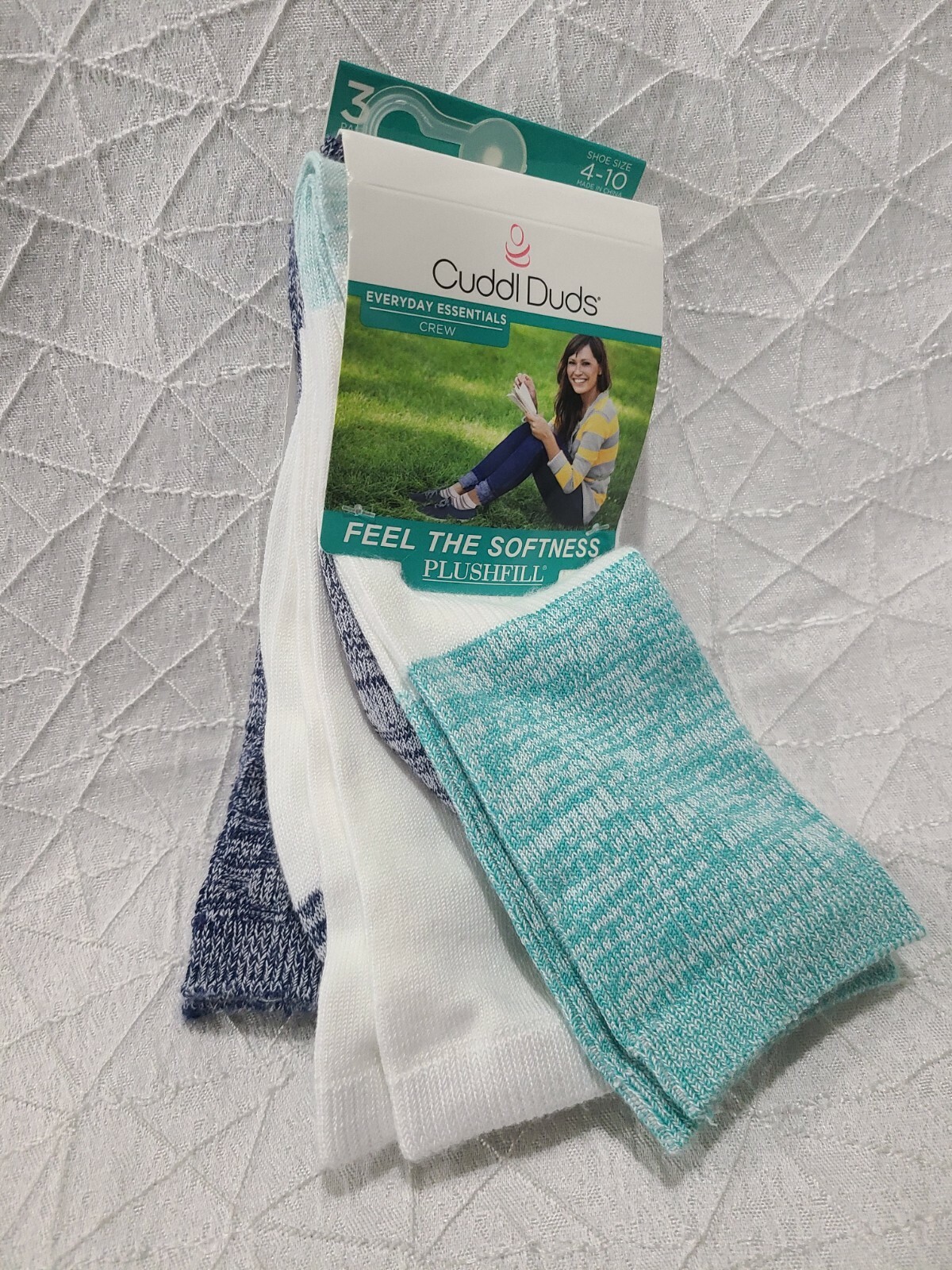 NWT Women's Cuddl Duds Plushfill Everyday Essentials Crew Socks 3 Pair