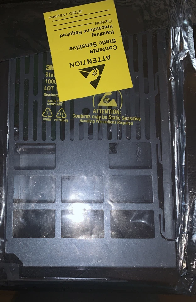 DELL Enterprise Performance 10K HDD v7 1.2TB ST1200MM007 Hard Drive with Caddy - Image 3 of 3