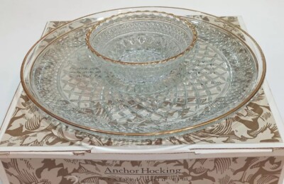 Vintage Anchor Hocking Wexford 24K Gold Rim Chip & Dip Set Made in the USA