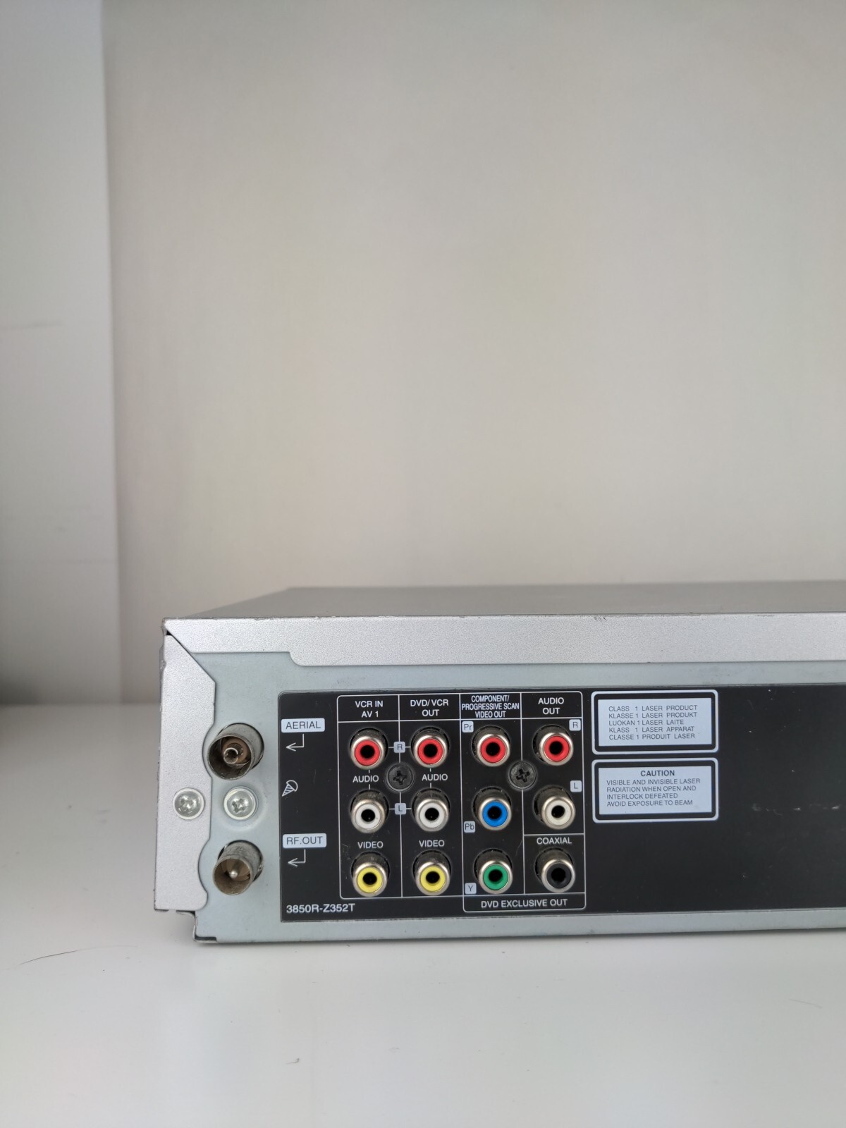 LG V181 DVD VCR Combo Player & 6 Head HiFi Stereo VHS Cassette Player