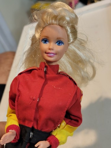 Nascar Barbie Puppe McDonalds blond Rennwagen Sport Mattel sehr guter Zustand C336G  - Bild 8 von 12