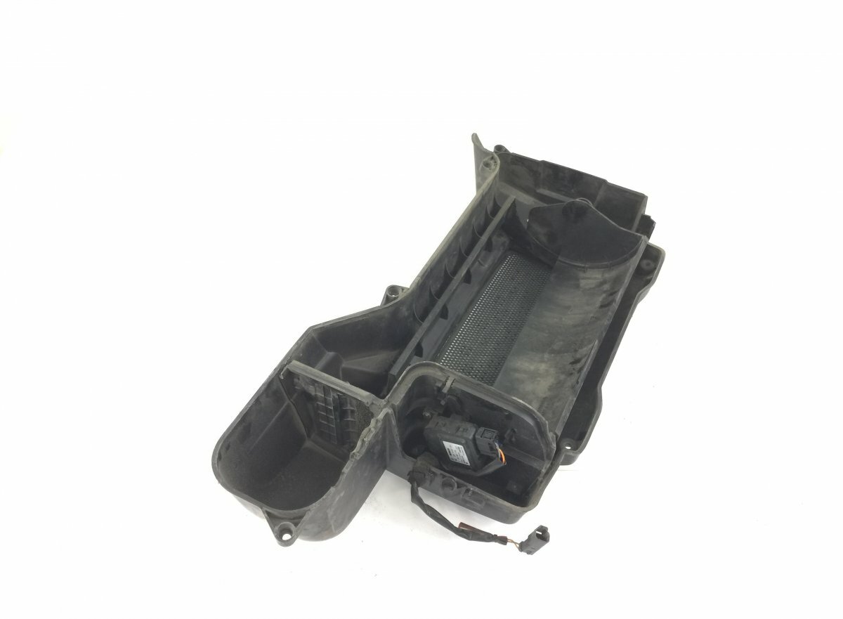 1863973 2567799 Cabin Ventilator Casing Cover SCANIA P, G, R, T  