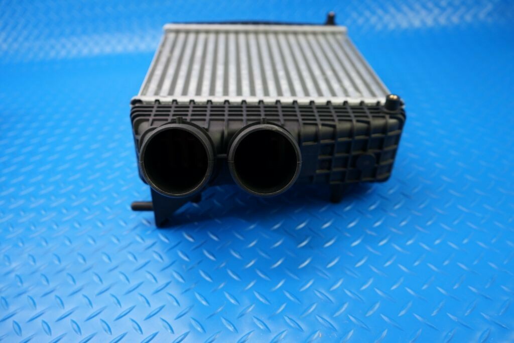 Maserati Ghibli Quattroporte left and right intercooler #9330