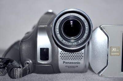 Panasonic DIGICAM miniDV NV-GS55K-S ② Panasonic NV-GS27 Mini DV Camcorder. For parts or does not work