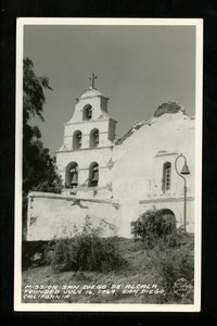 Real-Photo-postcard-RPPC-California-CA-Mission-San-Diego-De-Alcala-Vintage