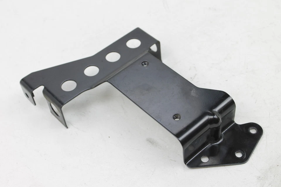 06-15 SOPORTE ECU SUZUKI BOULEVARD M109R OEM Foto 3 de 4