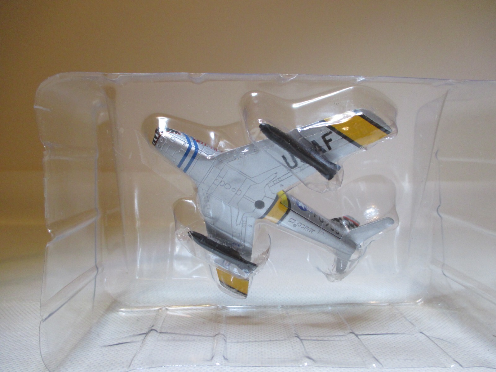 DIECAST AIRCRAFT MODEL F86 SABRE "HELLER BUST" KOREA eBay