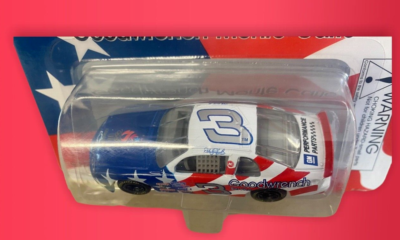 REVELL RACING DALE EARNHARDT #3 ATLANTA 1996 1:64 MODEL CAR