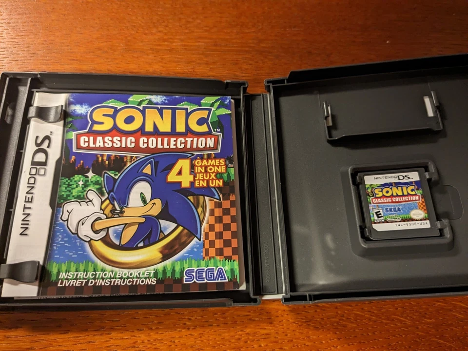 Sonic Classic Collection (Nintendo DS, 2010) Authentic Complete Cib [Tested] - Image 3 of 3