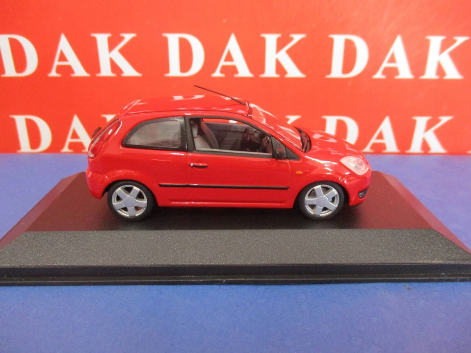 Die cast 1/43 Modellino Auto Ford Fiesta Mk.V 2 doors Red 2002 - Immagine 4 di 4