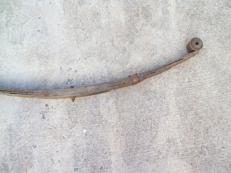 NOS MoPar 1973 73 Chrysler Newport traseira LEAF SPRING 3643626 - Imagem 3 de 4