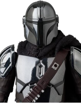 Medicom Toy MAFEX No.256 Star Wars The Mandalorian Chrome Ver