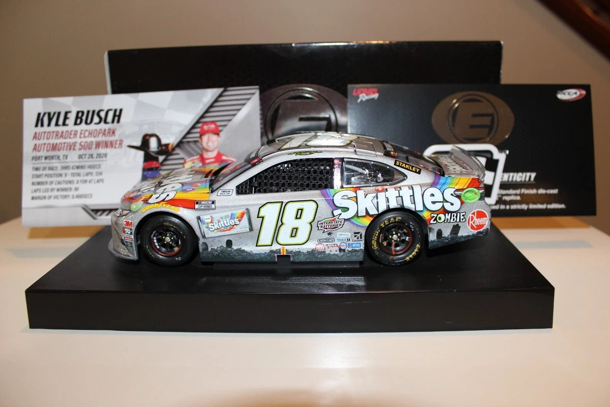 Toyota Diecast NASCAR Racecars 1:24 Kyle Busch Diecast Racing Cars