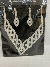 Bridal/Formal Jewelry Set. Necklace  Earrings. New In Package