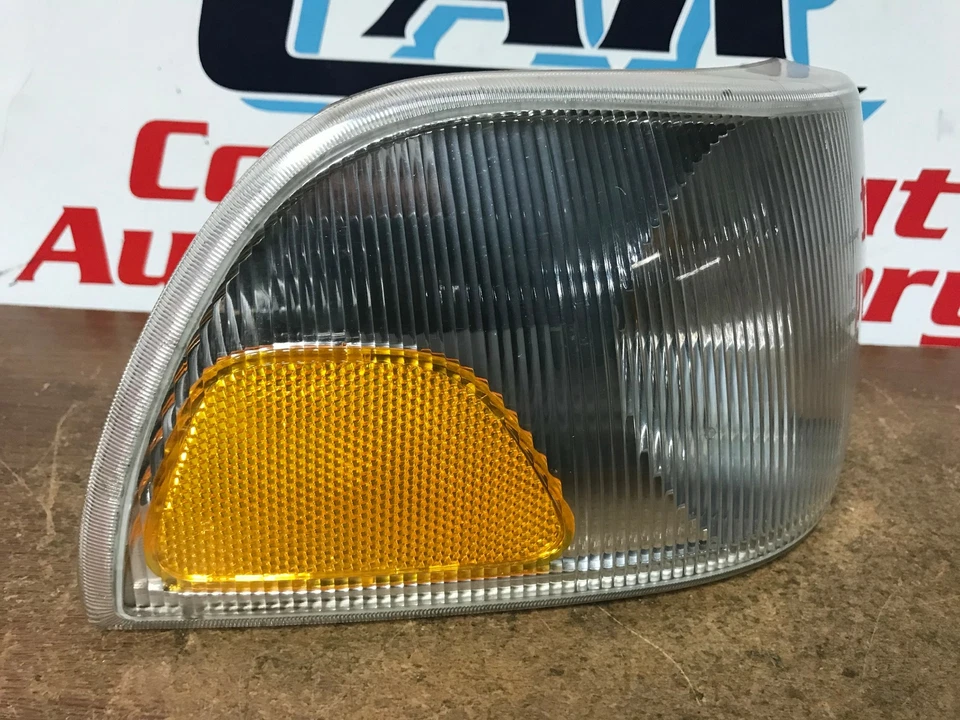 Volvo C70 2001 luz de esquina derecha/pasajero #444 OEM Foto 3 de 4