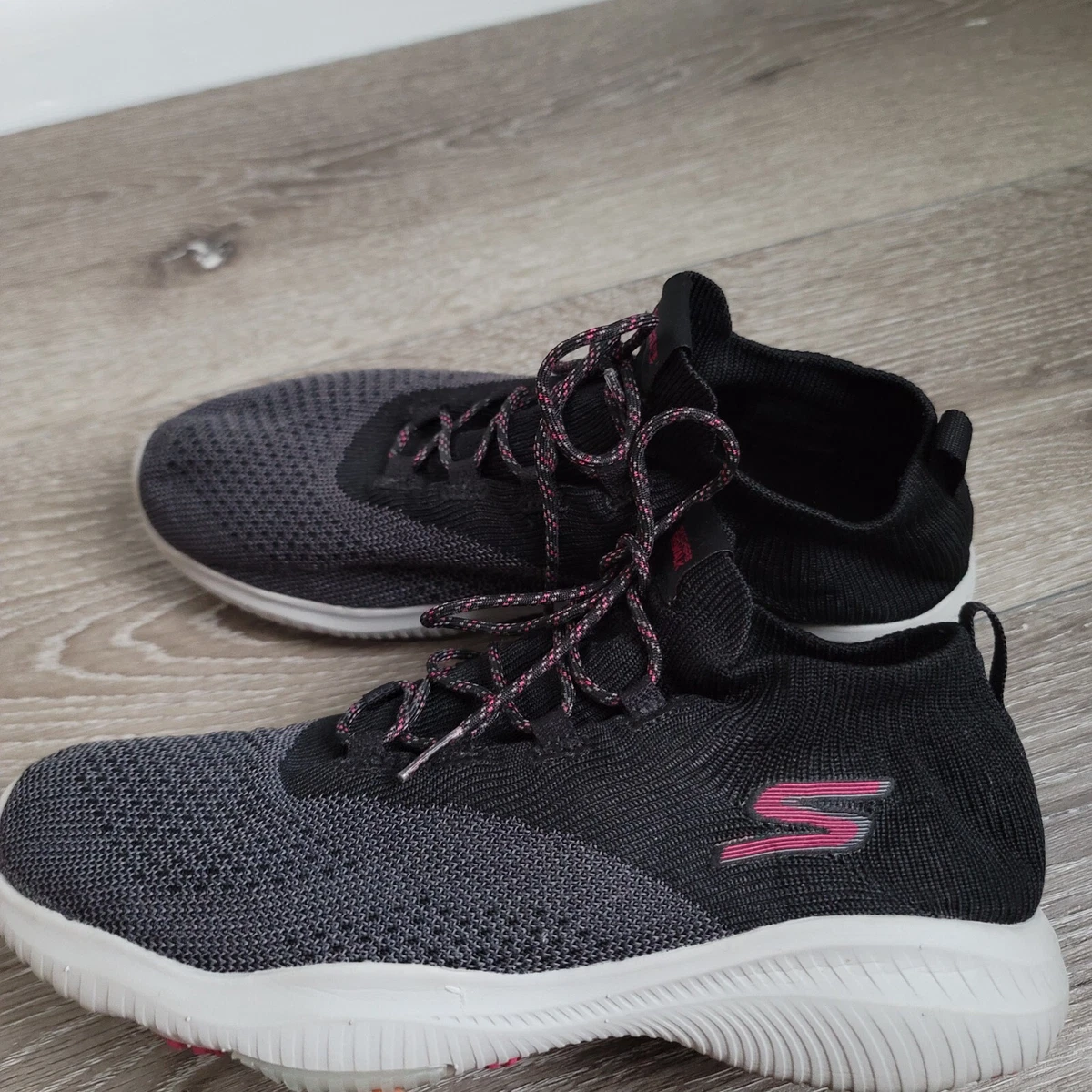 15667 skechers cheap