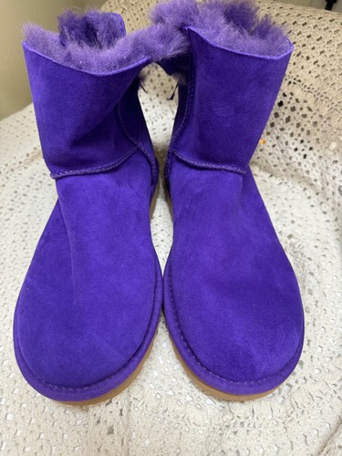 UGG purple boots used lightly sz 9