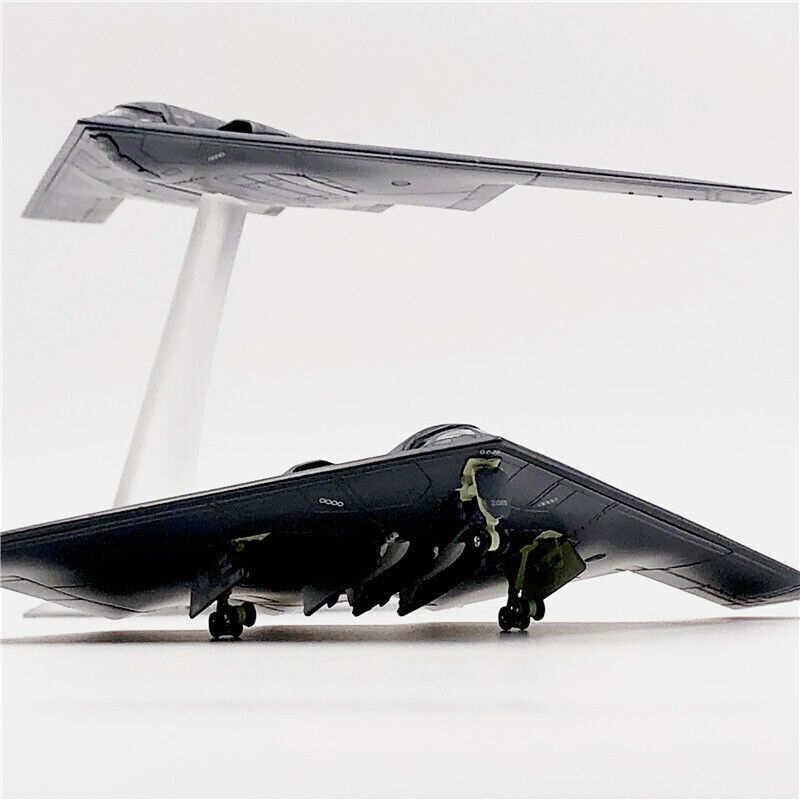WLTK USAF B-2 California Spirit Stealth Bomber 1/200 Diecast