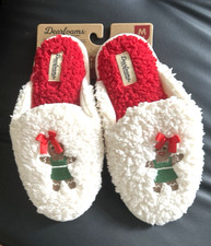 New w/Tags Women's Dearfoams slippers size 7-8 Christmas w/Gingerbread Kids