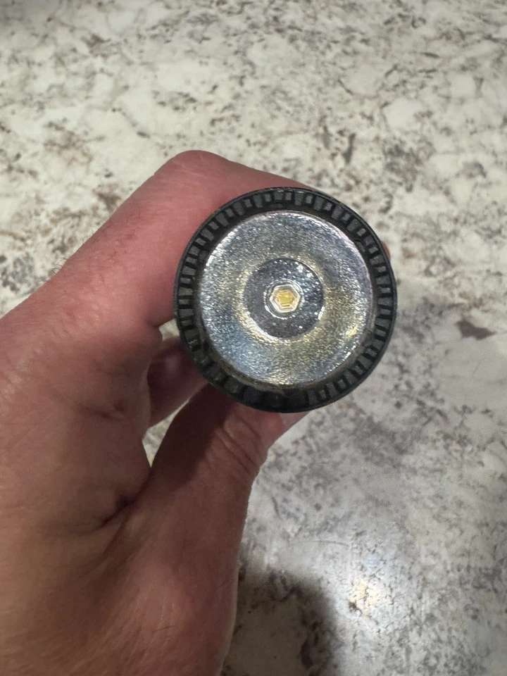 Surefire Z2-s LED CombatLight Vintage  - Image 4 of 4