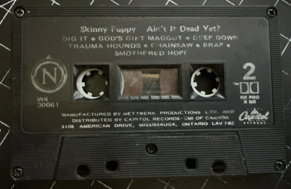 Ain't It Dead Yet by Skinny Puppy (Cassette Only, May’91, Nettwerk Canada) RARE Foto 2 de 2