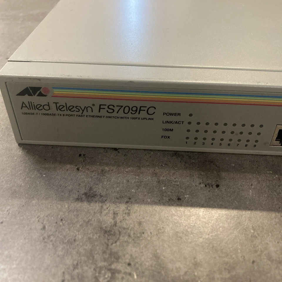 Allied Telesyn FS709FC 10 Base T/ 100 Base 8-Port External Switch - Imagem 2 de 4