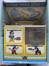 Vintage Disney Snow White Stove Kitchen Tin Wolverine Toy Read