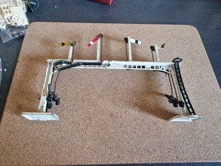 Crescent Toys Vintage Railway Signal Gantry OO/HO Scale