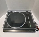 Vintage Technics SL-QD33 quartz direct-drive fully automatic turntable