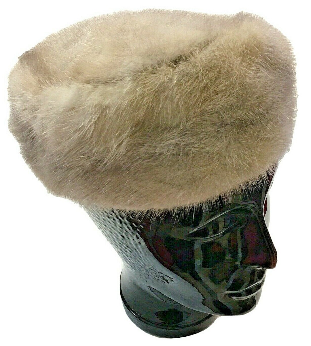 Siberian Fur Store Hong Kong Women display picture 2