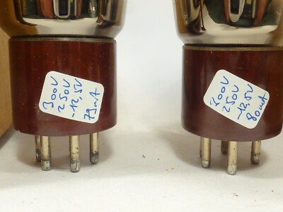 Paire D'ampoules Vintage Mazda Belvu 807 4Y25 NOS Par Philips - Éclairage Rétro