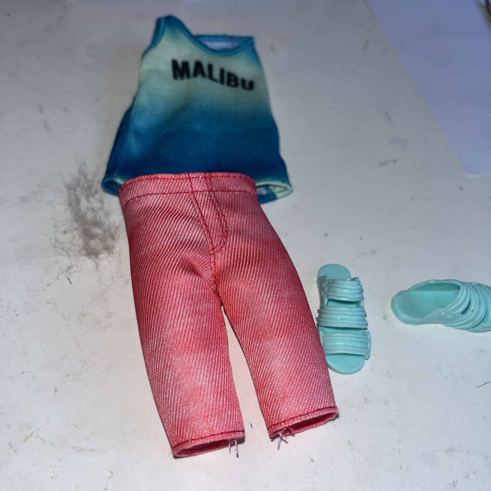 Barbie KEN Fashionista 192 Outfit For Doll Malibu Tank Top Shorts And Sandals Nw