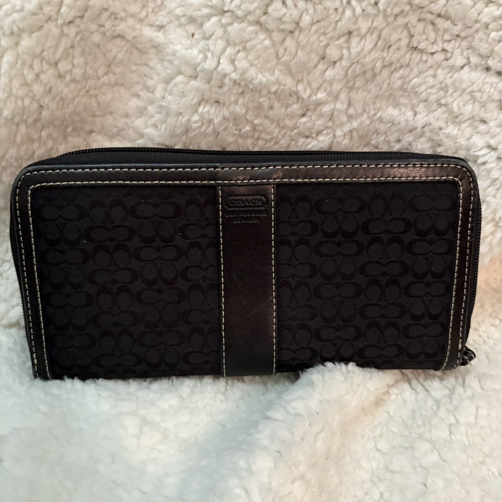Coach Signature Black Accordion Zip Wallet 7.5x4 Inches Long RFID Leather