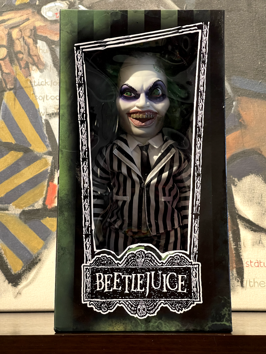 アメコミ BEETLEJUICE MEGA SCALE FIGURE MDS Mega Scale Talking Beetlejuice | Mezco Toyz