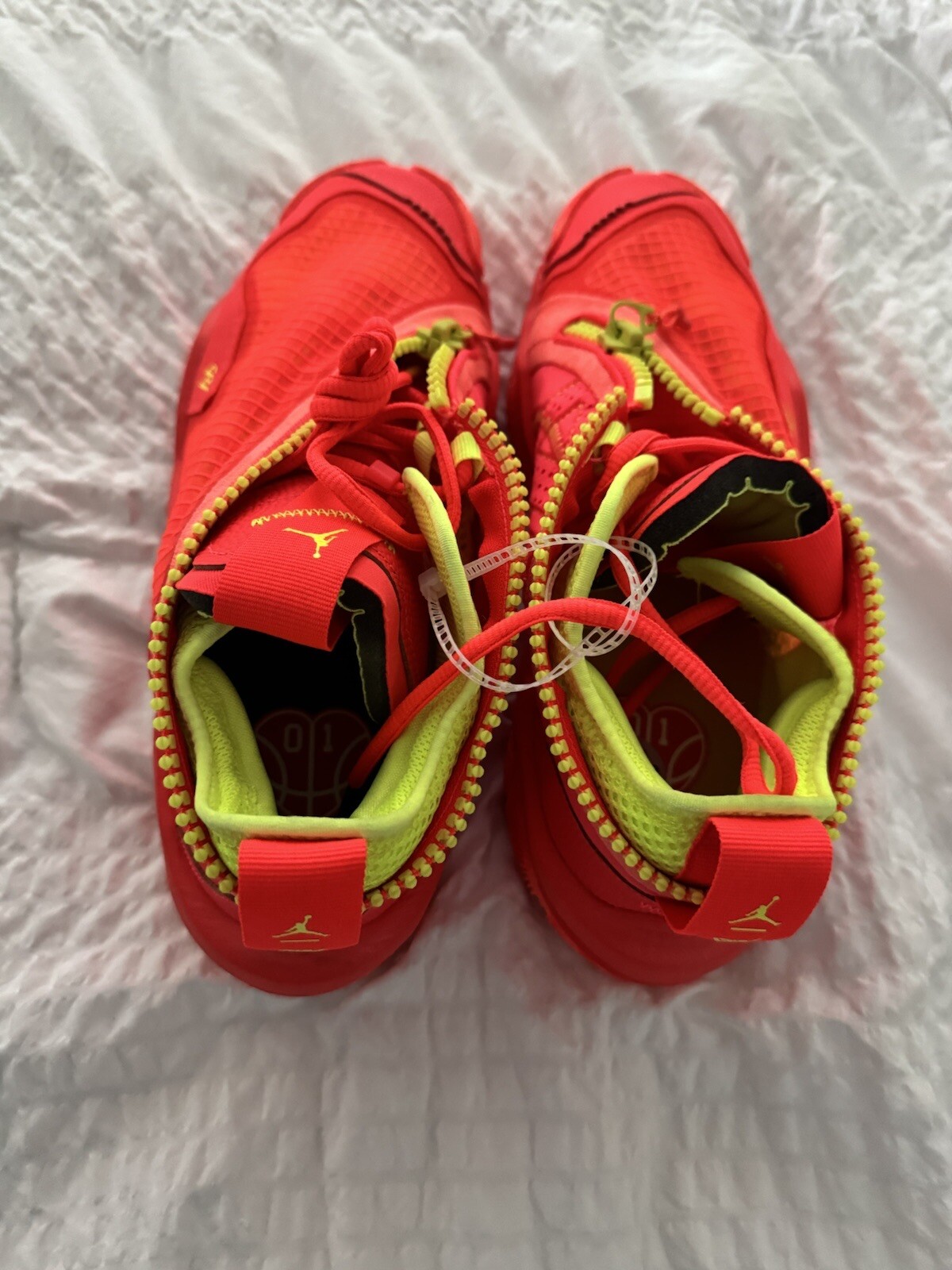 Size 9 - Jordan Why Not Zer0.6 Bright Crimson