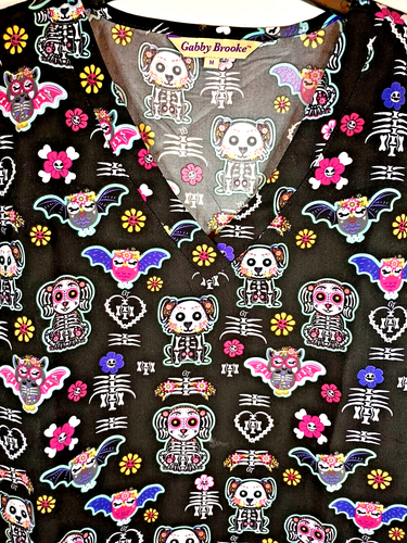 Black Dog Skeleton Halloween Skeleton Scrub Top M Cassandra O New - Picture 2 of 7