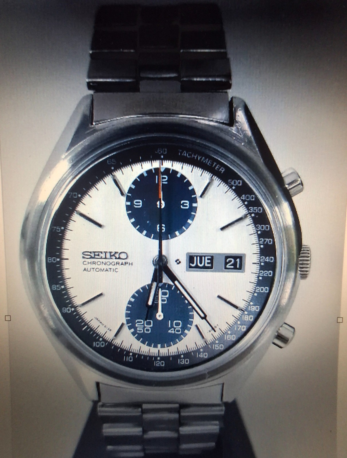 WATCH PANDA VINTAGE REF: 6138-8020 - vintagewatches.pk