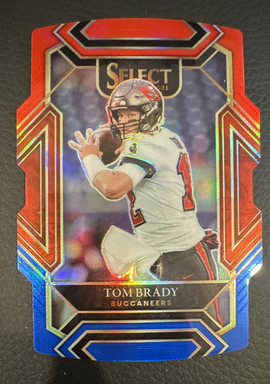 2021 Panini Select - Club Level Tom Brady #201 Red & Blue Prizm Die-Cut