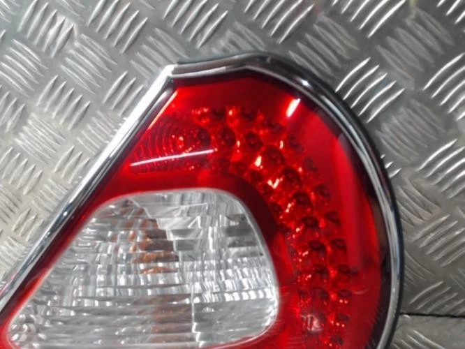 Feu arriere principal droit (feux) JAGUAR XJ X350 C2C33544 - Photo 2/4