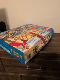 LEGO CITY 7637 Farm 99.9% Complete with Figures/Animals + Box