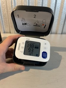 Omron BP6100 3 Series Wrist Blood Pressure Monitor Tested Works with Hard Case