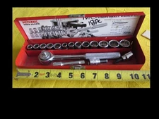 Vintage Master Mechanic True Value 18pc 3/8” Drive Socket Tool Set SAE / Metric