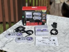 Super Nintendo (SNES) Mini Classic Edition - Complete in Box + extra games