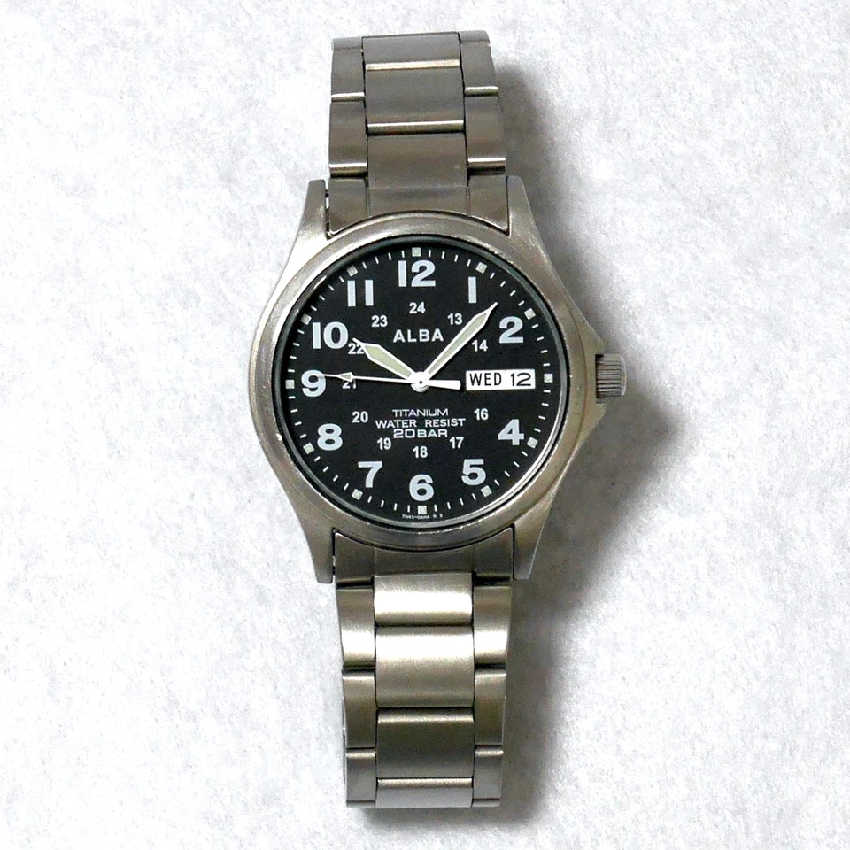 Reloj de Campo Militar SEIKO ALBA 7N43 2013 Negro Titanio Luminoso Día-Fecha Japón Foto 4 de 4