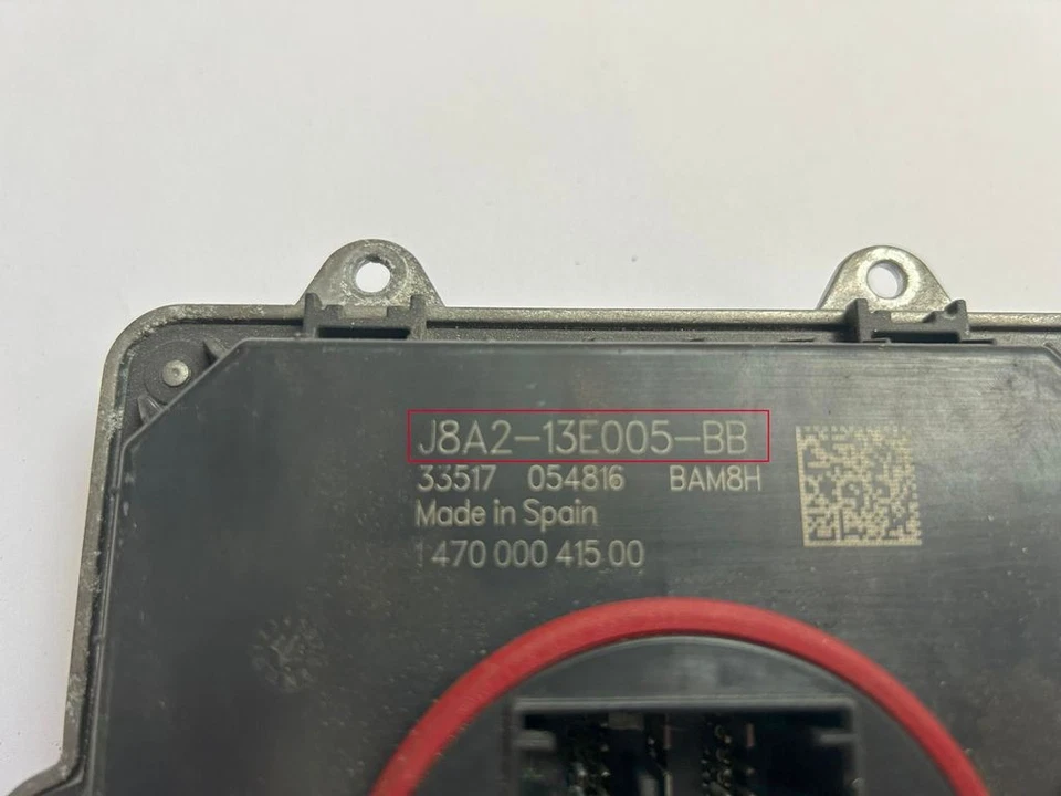 Land Rover Range Rover Velar 2018 J8A213E005BB CEN27082 - Bild 2 von 4