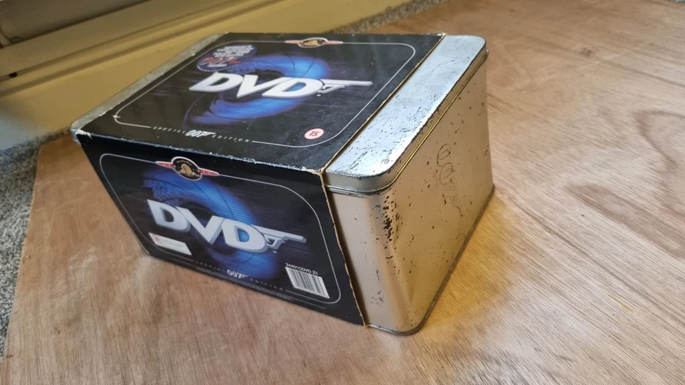 The James Bond 007 DVD Collection Special Edition Tin 20 MOVIES B4 - Image 3 of 3